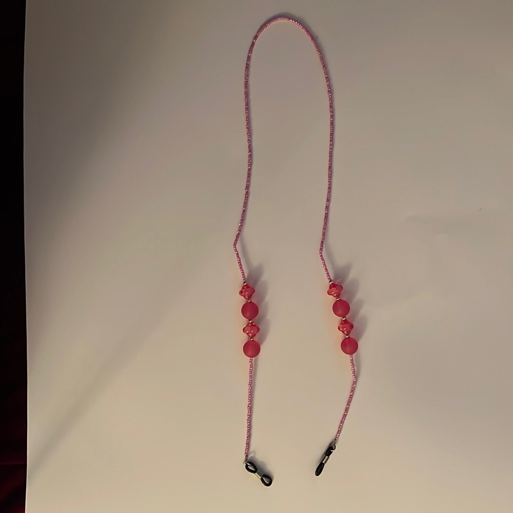 2/15 Eyeglass lanyard pink beads